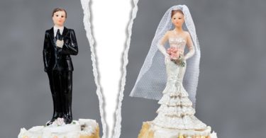 wedding cake figurines ripped